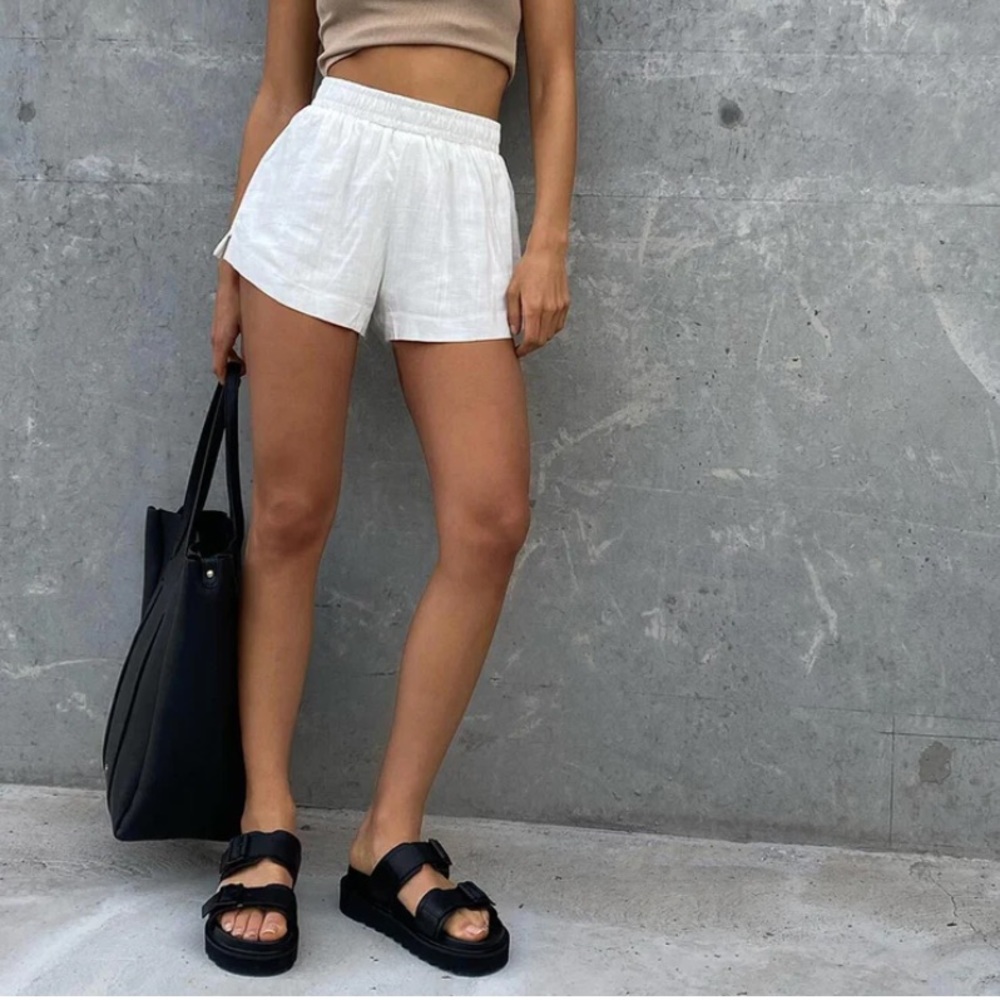 Princess Polly linen shorts 2